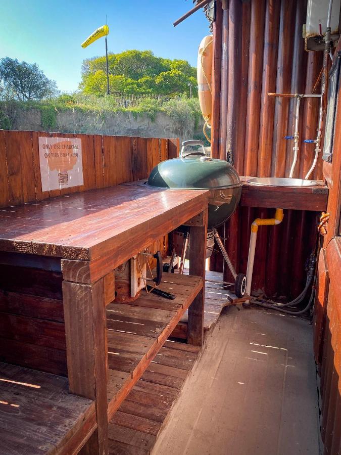 Maggie May House Boat - Colchester - 5Km From Elephant Park מראה חיצוני תמונה