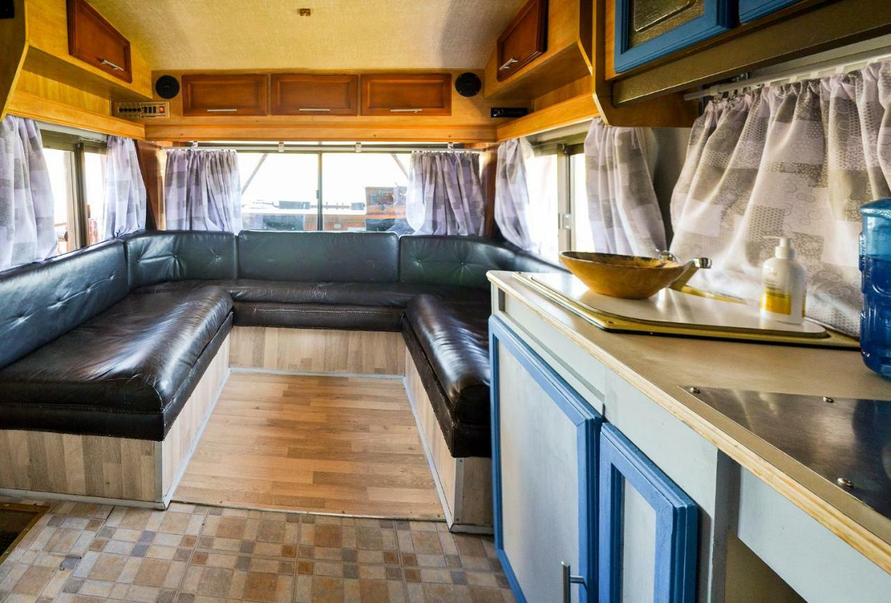 Maggie May House Boat - Colchester - 5Km From Elephant Park מראה חיצוני תמונה