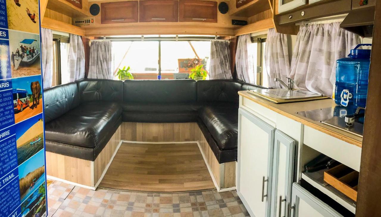 Maggie May House Boat - Colchester - 5Km From Elephant Park מראה חיצוני תמונה